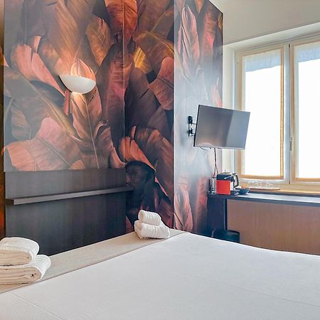 Fontana Suites - 15 Min Dal Duomo Milaan Buitenkant foto